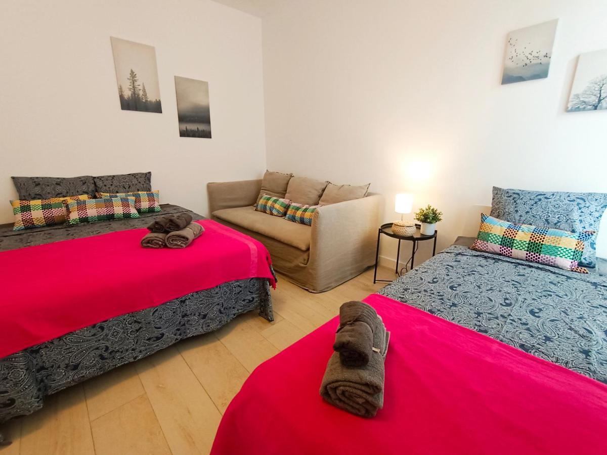 By Plaza Universidad Rooms Barcelone Extérieur photo