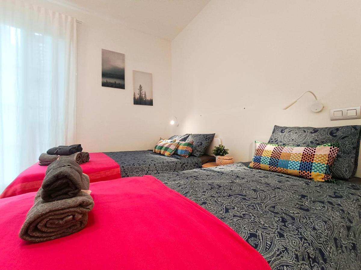 By Plaza Universidad Rooms Barcelone Extérieur photo