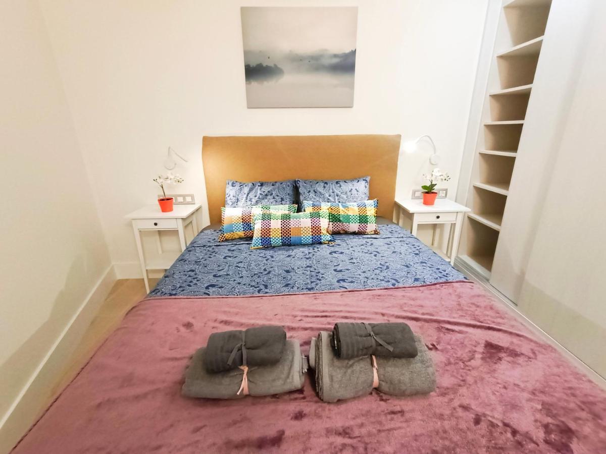 By Plaza Universidad Rooms Barcelone Extérieur photo