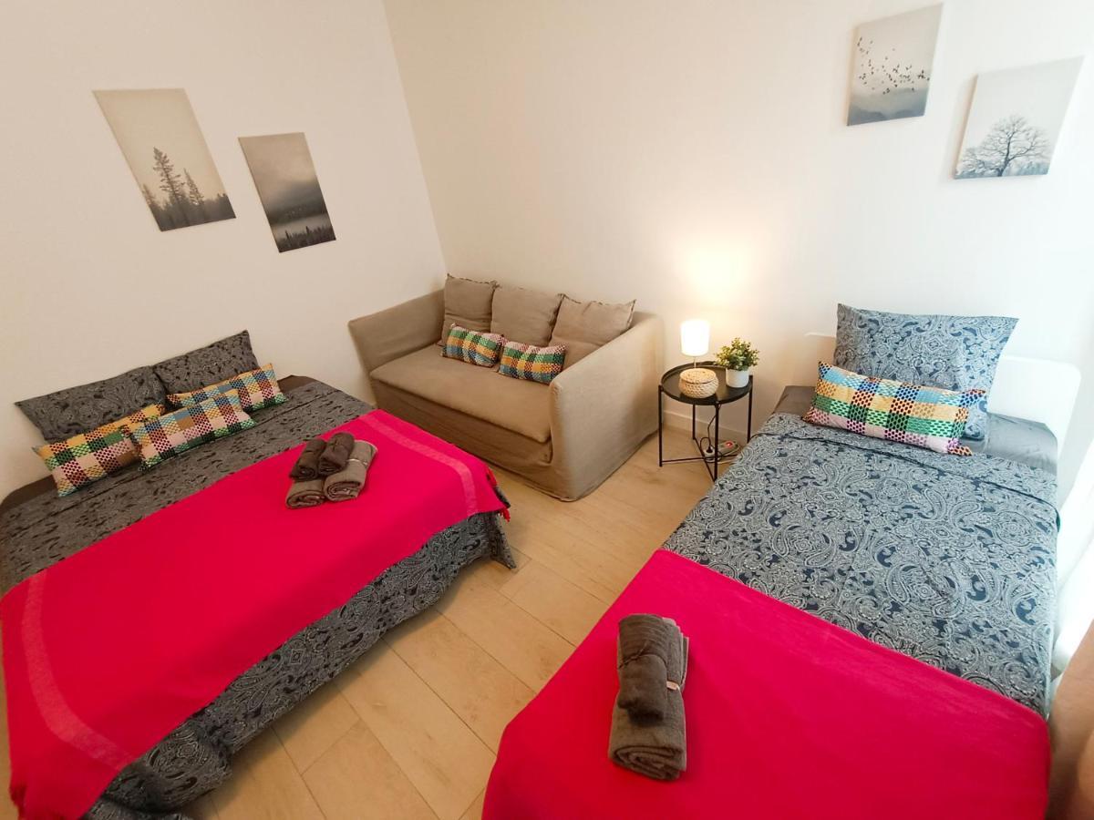 By Plaza Universidad Rooms Barcelone Extérieur photo
