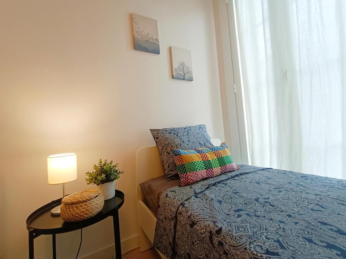 By Plaza Universidad Rooms Barcelone Extérieur photo